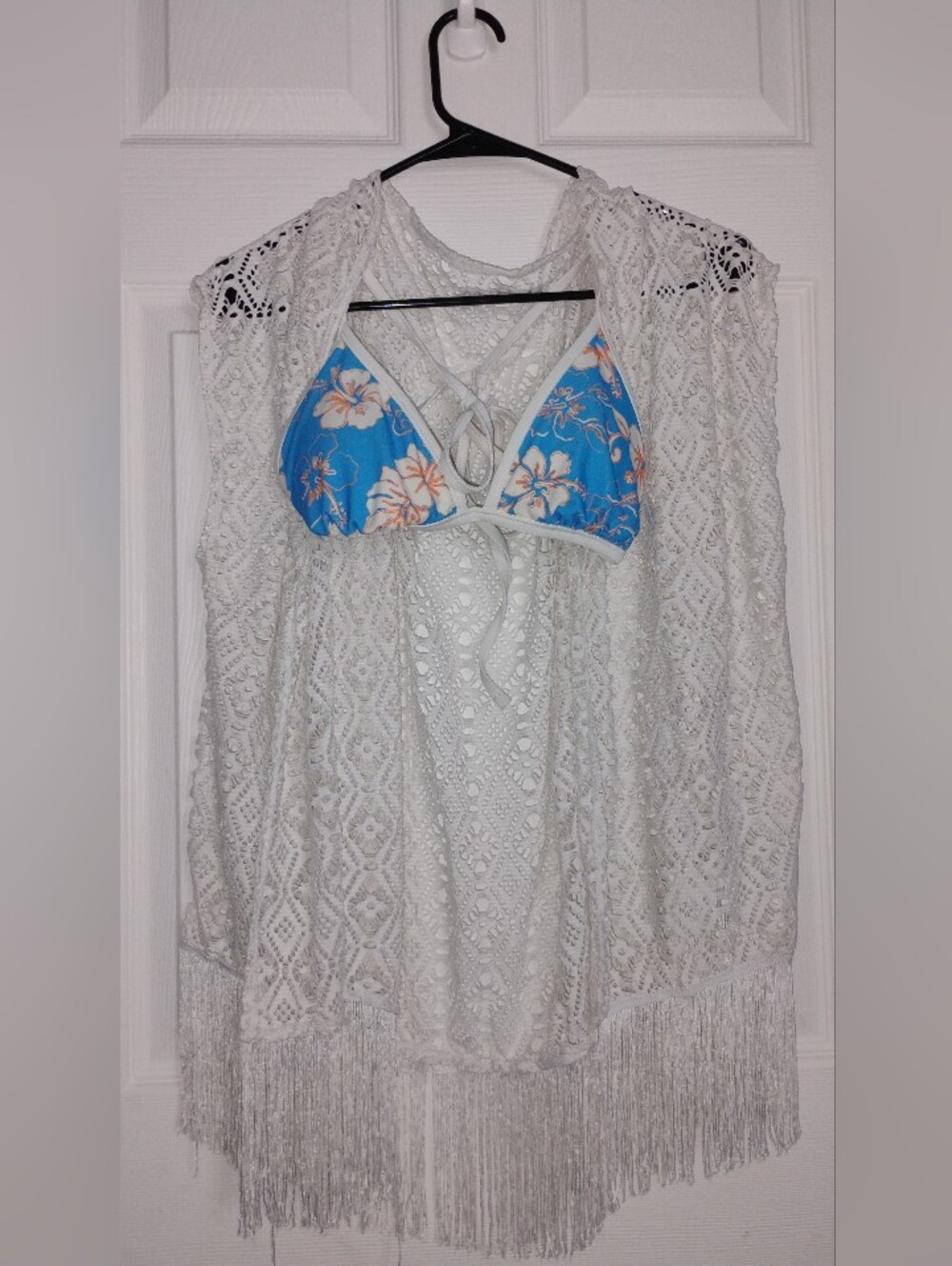 wild fable Blue Floral Bikini Top with white coverup